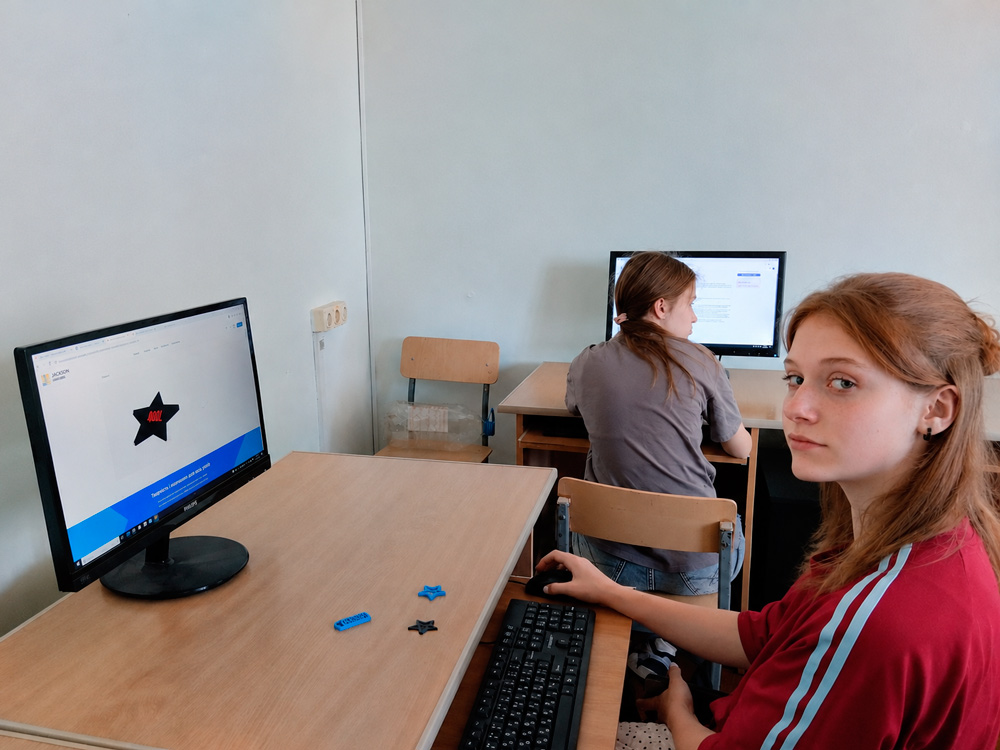 Від моделі до готового об'єкту: студенти-дизайнери створювали 3D-моделі брелоків